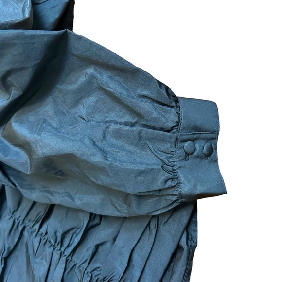 Aritzia Sunday Best Petal Blouse - Picture 12 of 16